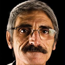 Sencar Sağdıç - 野梨樹演員 飾演Nevzat