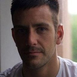 Nathan Shepka 飾演 Partlow