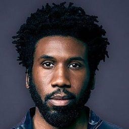 尼揚比·尼揚比 - 日日夜夜演員 飾演Organizer