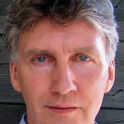 David Banks - Doctor Who: Earthshock演員 飾演Cyber Leader