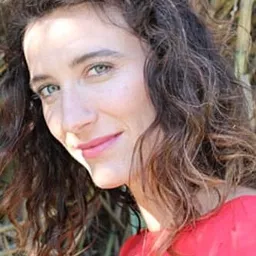 Antonella Britti 飾演 Carlotta's Mother