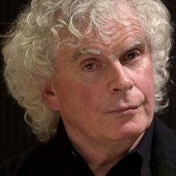 Simon Rattle 飾演 Self - Conductor