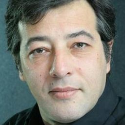 Mario Bombardieri - Momo演員 飾演Signore grigio (voice)