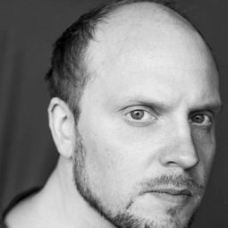 埃米爾·阿爾曼 飾演 Anders Lans