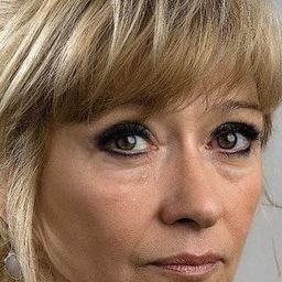 卡特莉妮·杜米崔斯庫 飾演 Sidonia