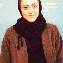 Elaheh Bakhshi 飾演 Negar