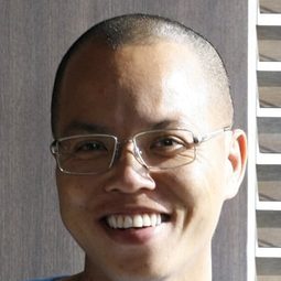 Ngoc Dang Vu - 爸爸，對不起導演