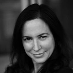 Barbara Scoppa 飾演 Loredana Baldi