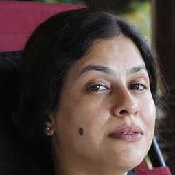 Iravati Harshe - 憲法第 370 條演員 飾演Brinda Kaul