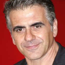 Stefano Santospago 飾演 Agente servizi segreti