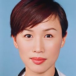 劉曉彤 飾演 Skinny