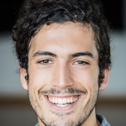 Gabriel-Antoine Roy 飾演 JP