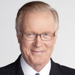 Chuck Scarborough 飾演 Himself