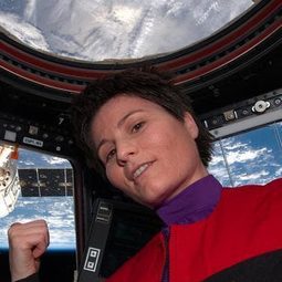 Samantha Cristoforetti 飾演 Self - Astronaut
