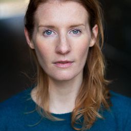 Lila Clements 飾演 Adele Harms