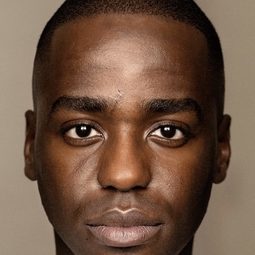 努庫提·加特瓦 - Barbie芭比演員 飾演Ken