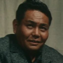 富田仲次郎 飾演 