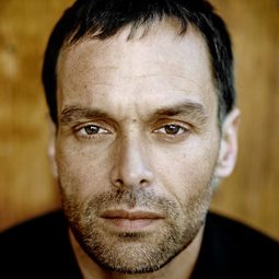 魯道夫·馬丁 飾演 