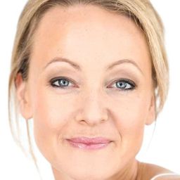 Tess Jamieson-Karaha 飾演 Young Judy Schollum