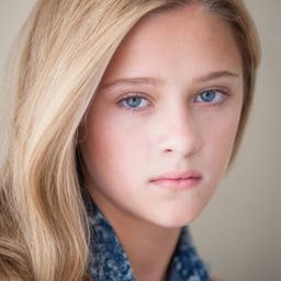 麗茲·葛林 飾演 BFF / Lizzy Greene