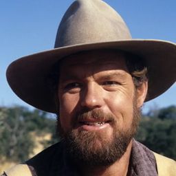 Merlin Olsen 飾演 Jake Calahan