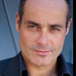 基隆·埃利奧特 飾演 Hoark the Haggard (voice)