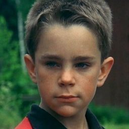 Anton Glanzelius 飾演 Ingemar Johansson