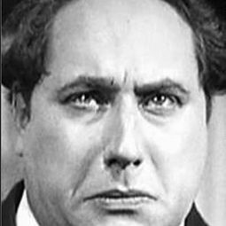 Pierre Alcover - 舞會請帖演員 飾演Teddy Mélanco