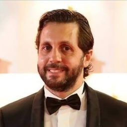 希沙姆·瑪吉德 - Mama's Boy演員 飾演يونس عبد الحي