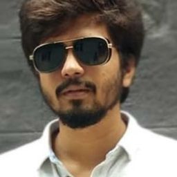 Medishetti Abhinav 飾演 Chey