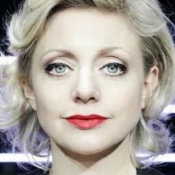 Hilde Louise Asbjørnsen 飾演 Frøken Kanin (voice)