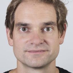 Jonas Munck Hansen 飾演 