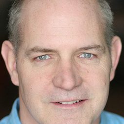 Dev Kennedy 飾演 Jack Riley