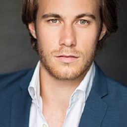 Joshua Firman - The Blake Mysteries: Ghost Stories演員 飾演Evan Butson