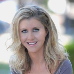 Tina Desiree Berg - SWAT: Warhead One演員 飾演Computer (voice)