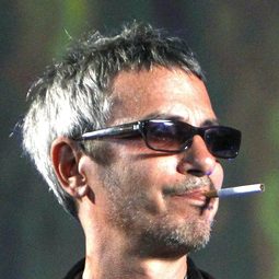 里奧卡哈斯 - 房子演員 飾演