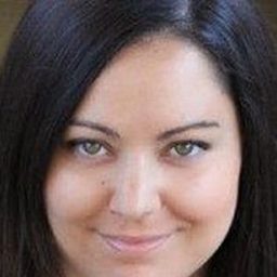 Stella Pecollo - Eddie & Sunny演員 飾演Addetta alla sicurezza