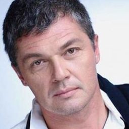 Adrian Păduraru - Confession of Love演員 飾演Alexandru Bârsan