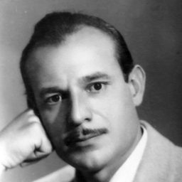 Alfonso Godá 飾演 Sacerdote