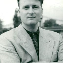 Gary Webster - 地下決戰演員 飾演Brandon Glover