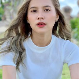 Milin Dokthian 飾演 Self