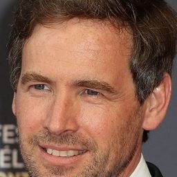 雅歷斯萊希 飾演 Nathan Delille