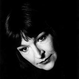 Slavica Knežević 飾演 Paula