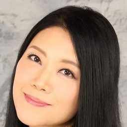 五十嵐 麗 飾演 Kyōko Kagami (voice)