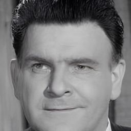 Godfrey Quigley 飾演 Rita's Father