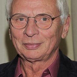 米柯拉·格拉伯夫斯基 飾演 Stanisław Czyński