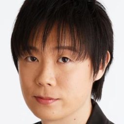 宮阪俊蔵 飾演 (voice)