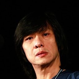 瓦西·沙沙那坦 - 洞悉真相導演