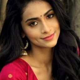 Abitha Venkat 飾演 Call Girl