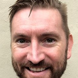 Michael M. Foster 飾演 Jeffries